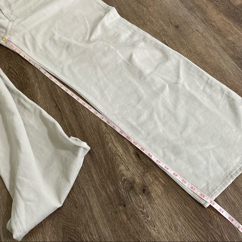 LEVI'S High Rise Loose in Mushroom Grey - Picture 16 of 16